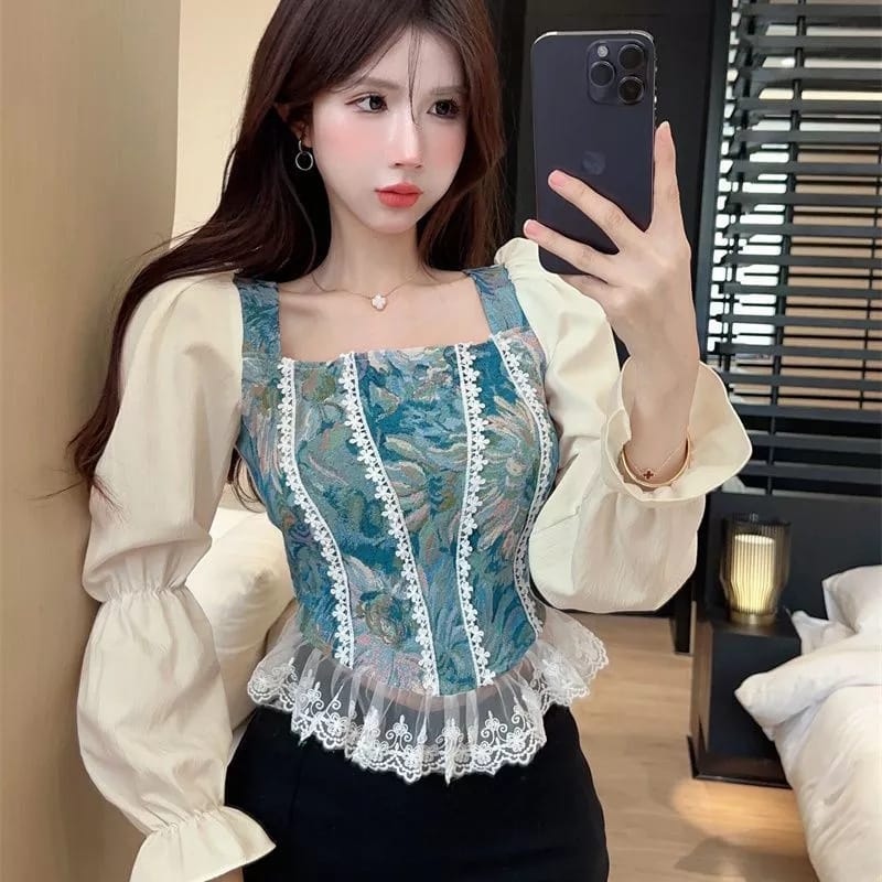 Leyla French Retro Full Sleeves Top