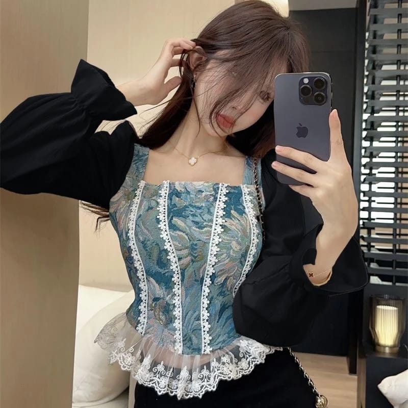 Leyla French Retro Full Sleeves Top